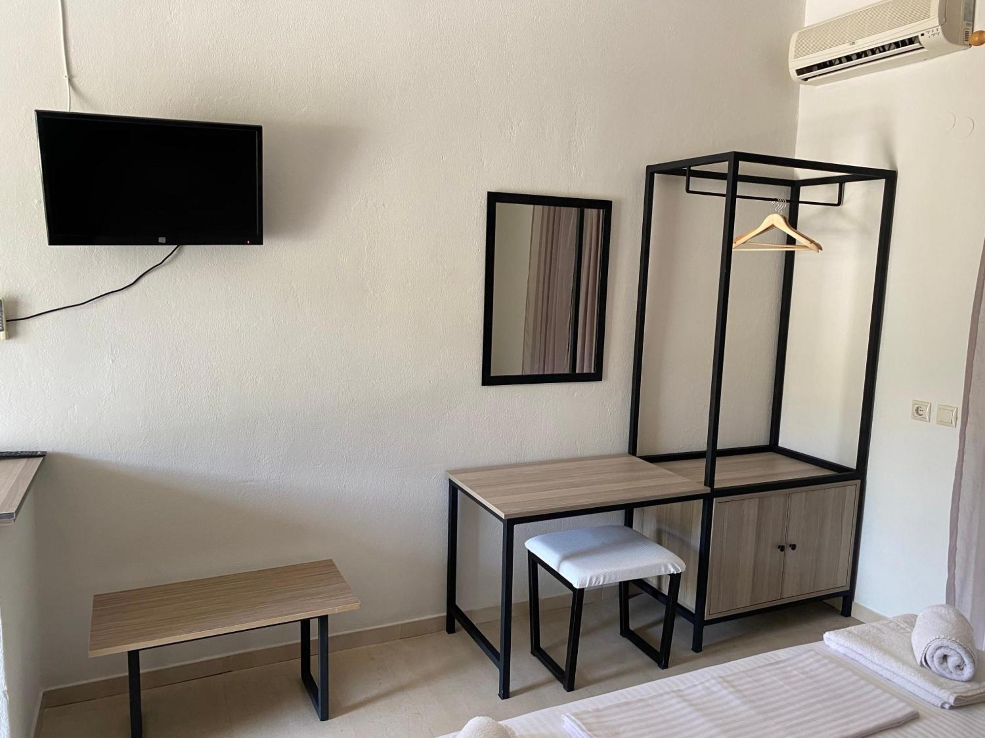 קריופיגי Kiparissis Apartments מראה חיצוני תמונה